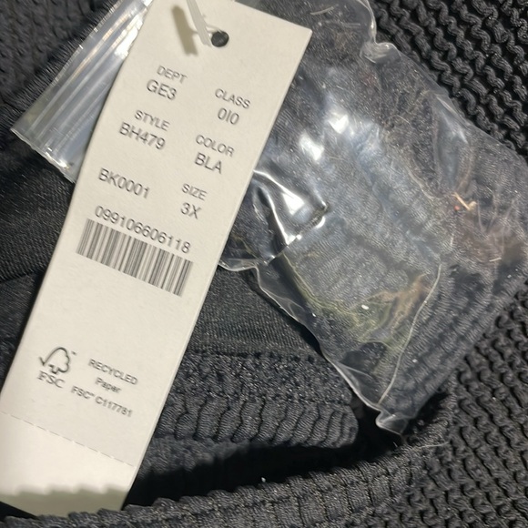 J Crew Textured Bikini Top Sweetheart Convertible Straps. Black 3X(22) NWT - Picture 4 of 6